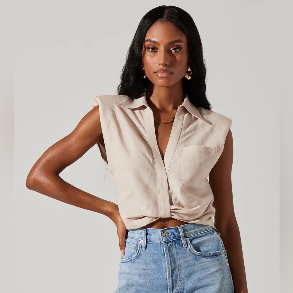 Astr Sleeveless Collared Knot Front Top in Light Beige